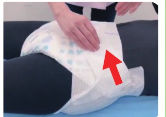STEP11 上のテープを斜め下に止める